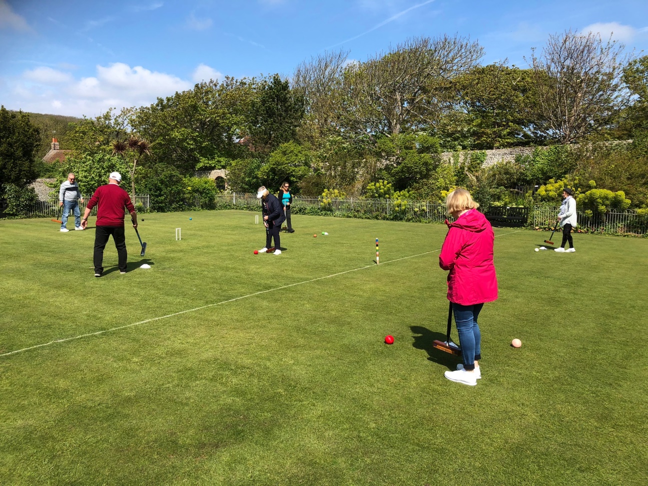 C:\Users\Brian\Documents\My Documents\Dad\Croquet Club\Chairman Newsletter\May 2019\Improvers Coaching.JPG